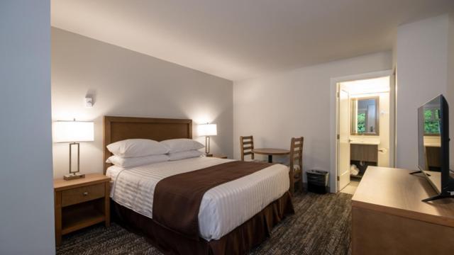 George Point Inn Surrey Extérieur photo